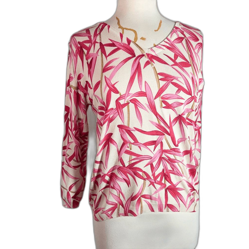 British Khaki Sweater Size S Modern Pink Maximalist Clean Girl Top